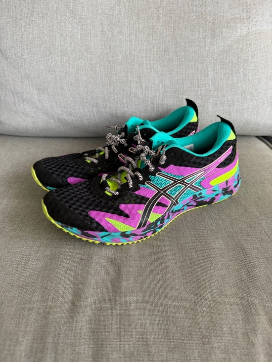 ASICS Noosa Women 9.5 / Men 8 Multicolor Running Shoes 26cm Like New - Picture 2 of 11